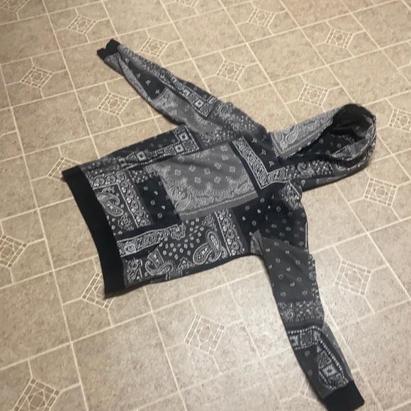 Urban Outfitters Other - Black&Grey Bandana Hoodie